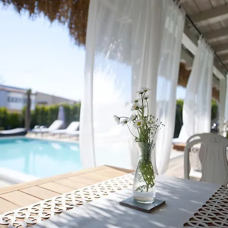 Sade Nocleg ze śniadaniem