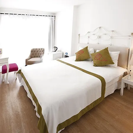 Sade Nocleg ze śniadaniem