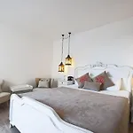 Panzió Sade 4*