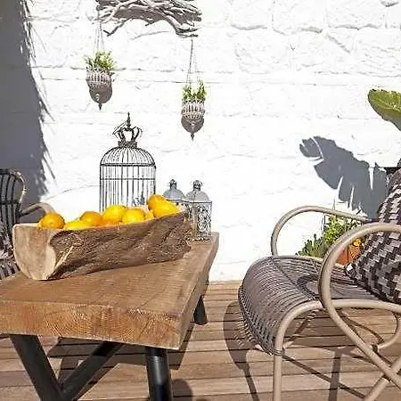 Couette-café Sade